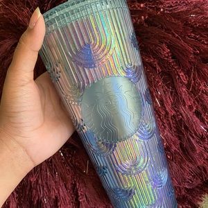 RARE MAGICAL STARBUCKS iridescent UNICORN MERMAID COLOR TUMBLER. Collectible